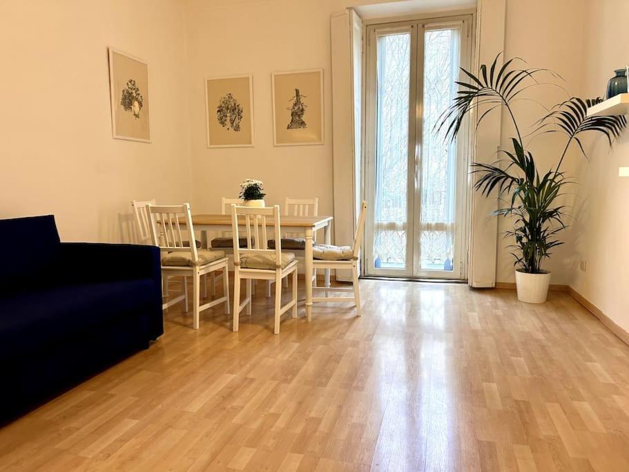 Elegante Appartamento In Centro Milano Exteriör bild